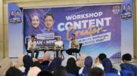 Workshop konten kreator bertajuk anak muda berkarya, Barru makin maju digelar gen u 22 Dokter Ulfah - MHG, di gedung Bola Soba'e, Kecamatan Barru, Kabupaten Barru, Minggu (15/9/2024).