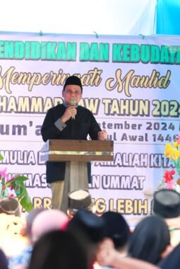 Bupati Barru Sebut Guru Adalah Teladan