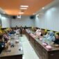 Anggota DPRD Barru saat berkunjung ke kantor DPRD Takalar sharing informasi terkait rencana kerja.