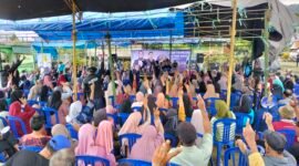 Suasana kampanye dokter Ulfah-MHG di Dusun Alakkang, Desa Manuba, Kecamatan Mallusettasi, Barru, Rabu (23/10/2024).