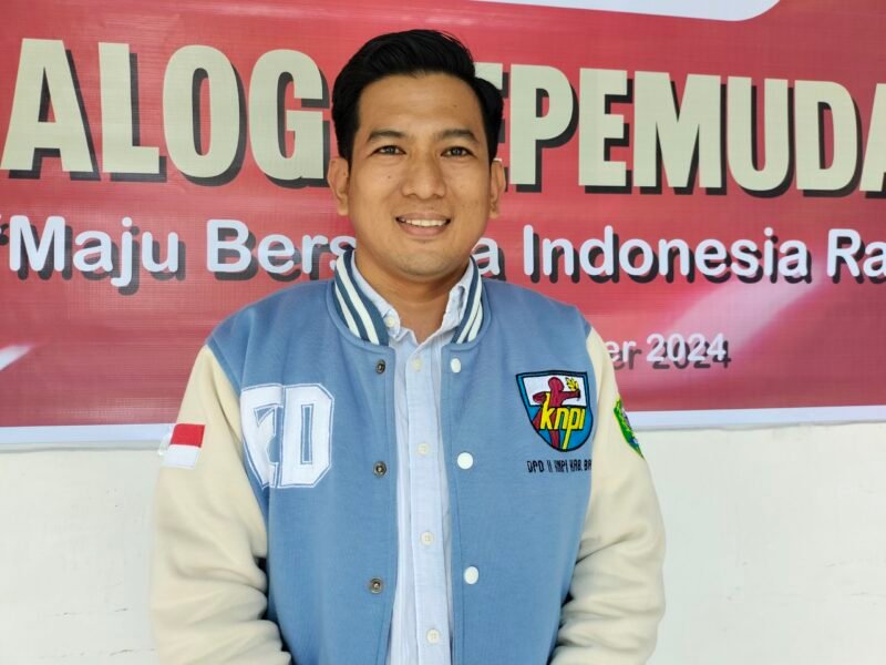 Ketua KNPI Barru, Edi