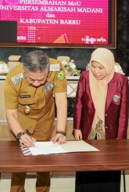 Barru Jadi Lokus KKN Mahasiswa Universitas Almarisah Madani, Pemda-Rektor Teken MoU