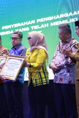 Barru Torehkan Prestasi di GLF Sulsel Berkat Komitmen Pembangunan Hijau