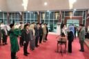 Bupati Barru, Andi Ina Kartika Sari saat melantik enam pejabat eselon III di Baruga Singkerru Ada'e Barru, Rabu (09/07/2025).