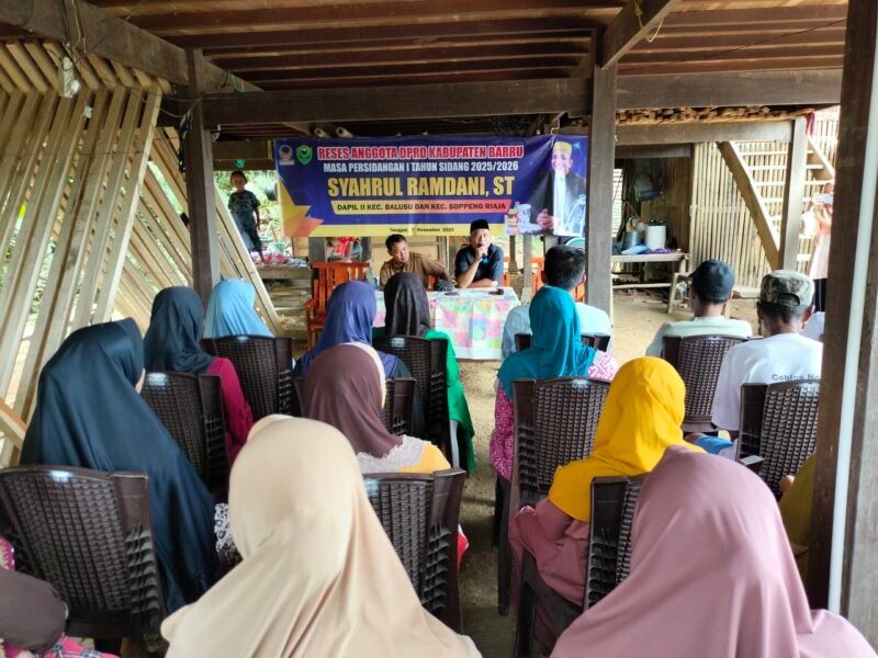 Suasana reses anggota DPRD Barru, Syahrul Ramdani di Lampoko, Kecamatan Balusu, Barru, Senin (08/12/2025).