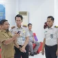 Wali Kota Parepare, Tasming Hamid hadir langsung di kegiatan Bhakti Sosial Donor Darah di Kantor Imigrasi kelas II Parepare. Selasa, (20/1/2026).