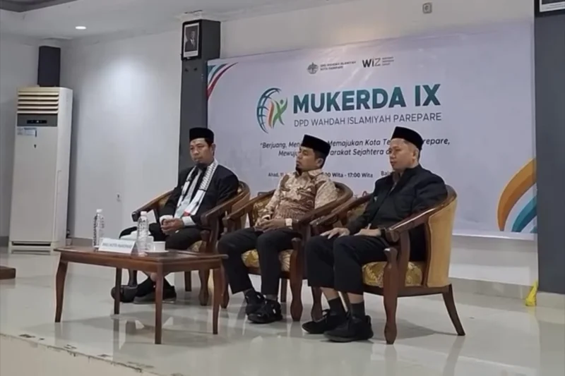 Wali Kota Parepare, Tasming Hamid membuka Musyawarah Kerja Daerah (Mukerda) IX DPD Wahdah Islamiyah Kota Parepare di Balai Ainun BJ Habibie di Jl Alwi Abdul Jalil Habibie, Kelurahan Mallusetasi, Kecanatan Ujung, Kota Parepare, Sulawesi Selatan, Minggu (11/1/2026). (Foto: Ist).