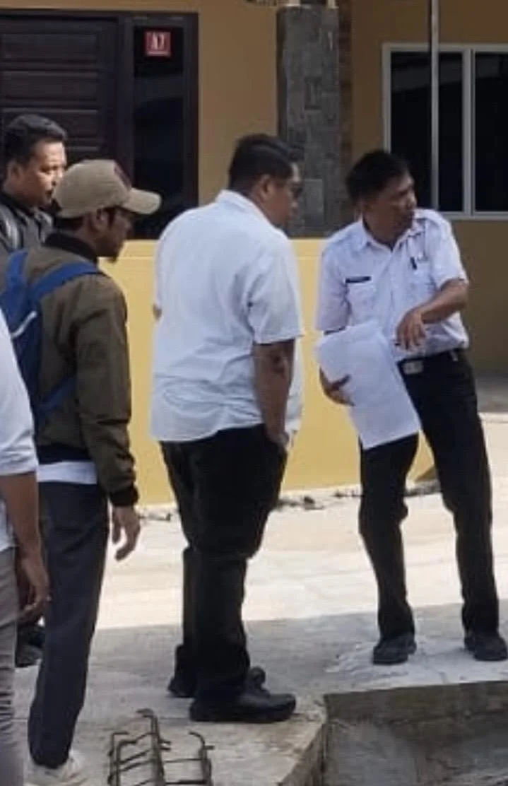 Dinas PUPR, Perkimtan, dan DLH Pemkot Parepare tinjau kondisi Perumahan Mario Pesona Parepare, Sulsel.