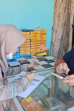 KKN Tematik Inovasi Desa Unhas Perkuat UMKM Pao-Pao Melalui Manajemen Risiko