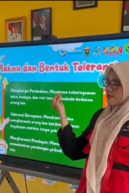 Mahasiswa KKN-T Inovasi Desa Unhas Hadirkan Kelas Karakter Sosial Bagi Siswa SDN 51 Barru