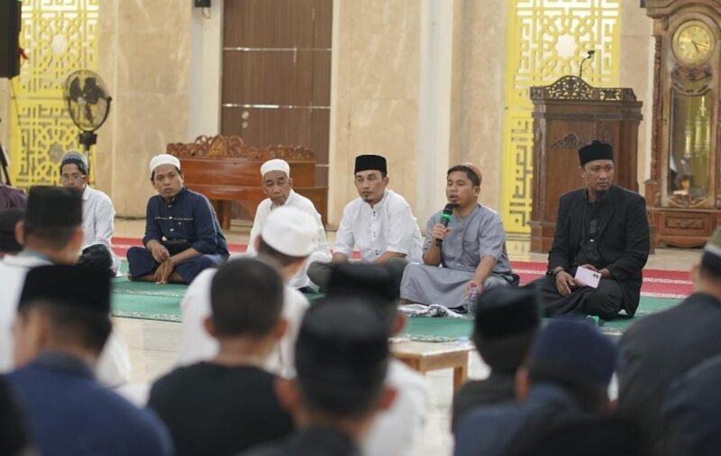 Wali Kota Parepare, Tasming Hamid, membuka kegiatan Pembinaan Mental dan Religiusitas Ke-3 bagi pelajar kelas 3 atau kelas 9 SMP se-Kota Parepare, yang berlangsung di Masjid Agung Ambo Dalle, Jumat (4/9/2026).
