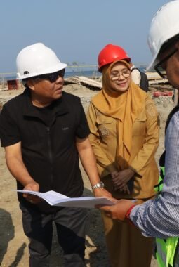 Tasming Hamid dan Penasihat Menteri Kunjungi Kampung Nelayan Cempae, Warga Berterima Kasih Perhatian Pemerintah